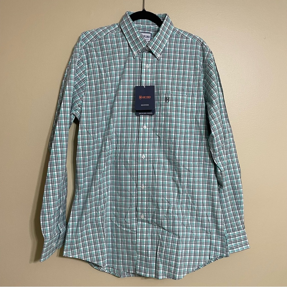 NWT Heybo plaid button down collared shirt size medium Easter holiday outdoors